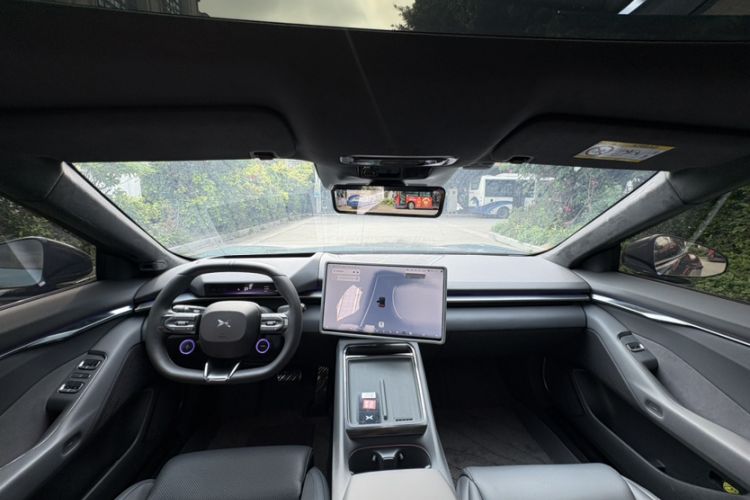 Used XPeng P7 2025 Model—820 Ultra Long Range Ultra Interior 1