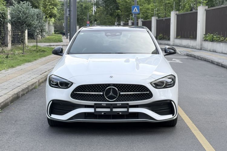 Used Mercedes-Benz C-Class 2024 Facelifted C-Class 260 L Night Edition Sports Version Exterior 4