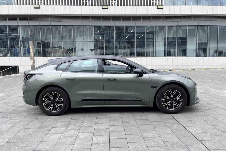 Used Zeekr 001 2024 WE Edition 100 kWh Rear-Drive