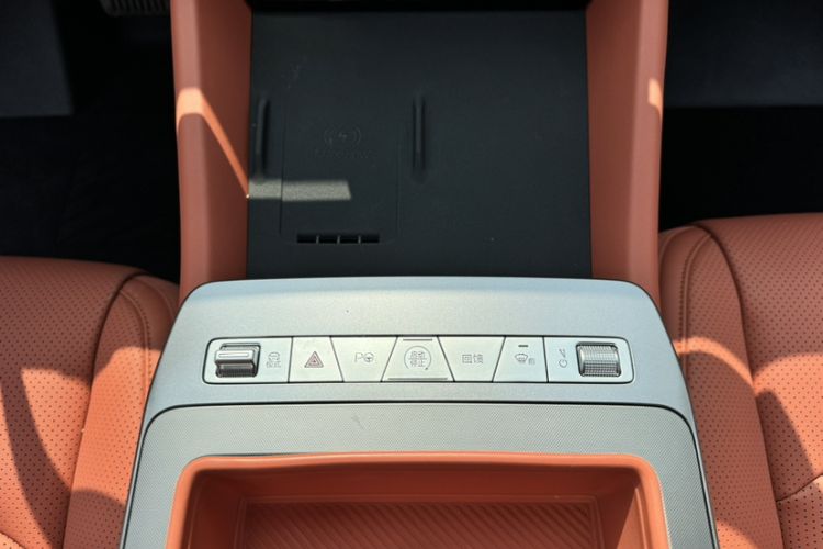 Used BYD Tang L 2025 EV with 670 km Range LiDAR and Premium Features
