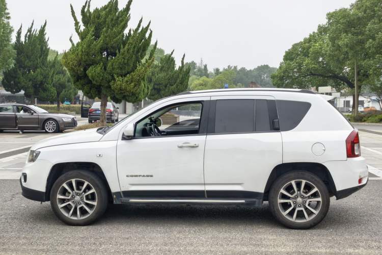 Used Jeep Compass 2014 Revised Version 2.4L Four-Wheel Drive Luxury Edition
