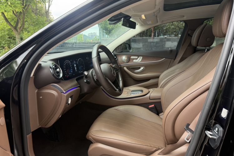 Used Mercedes-Benz E-Class 2023 Updated E 300 L Fashion Edition
