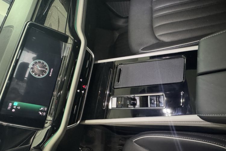 Used Volkswagen Teramont 2022 330TSI Two-Wheel-Drive Prestige Luxury Edition
