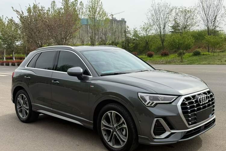 Used Audi Q3 2022 40 TFSI Fashion Dynamic Model