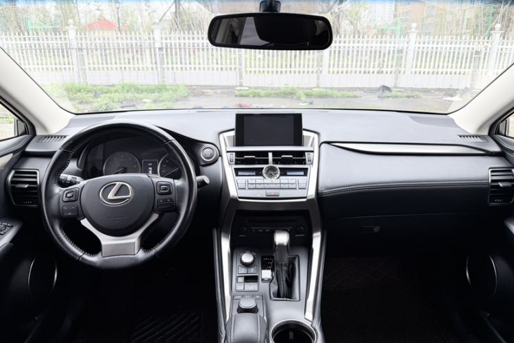 Used Lexus NX 2017 200 Front-Wheel-Drive X-Trail SE Edition