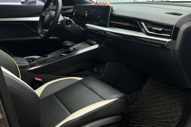 Used MG 5 Scorpio 2022 1.5T Trophy Sport Luxurious Edition