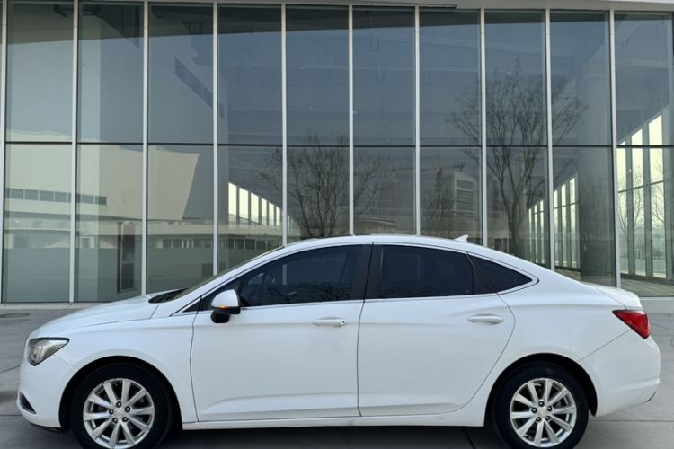 Used Buick Verano 2015 Sedan 20T Dual-Clutch Leading Model