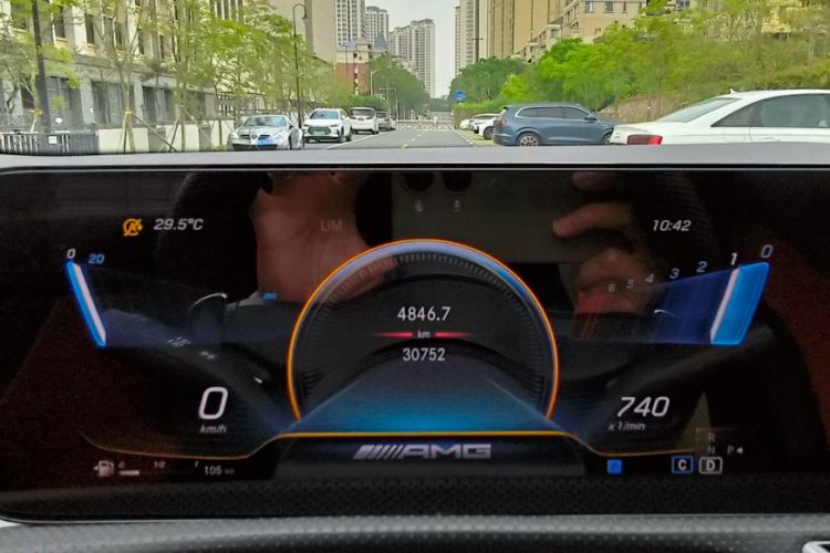 Used Mercedes-Benz CLA AMG 2022 AMG CLA 35 4MATIC Odometer Close Up