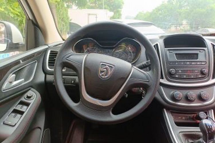 Used Baojun 560 2016 1.8L Manual Value Edition