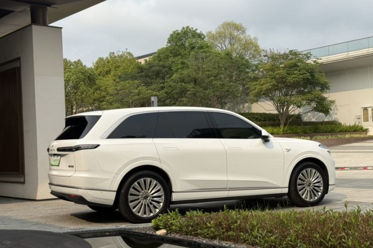 Used ONVO Luxeed L90 2025 Model—Ultra Six-Seater Version Exterior 4