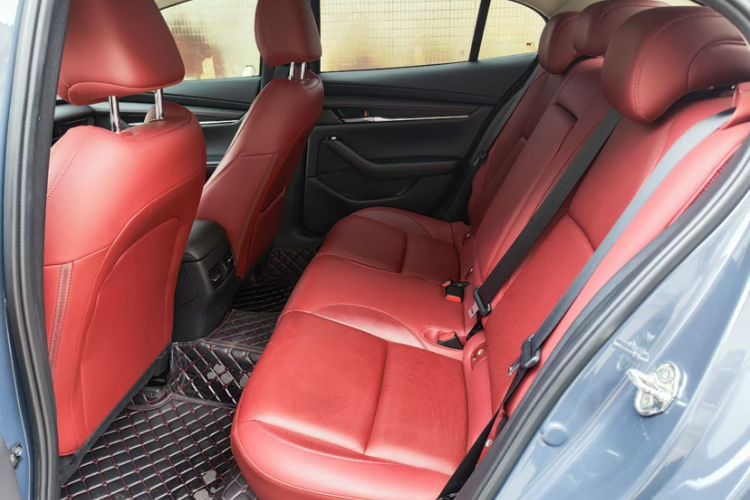 Used Mazda 3 Axela 2022 2.0L Automatic Zhiya Edition Interior 3