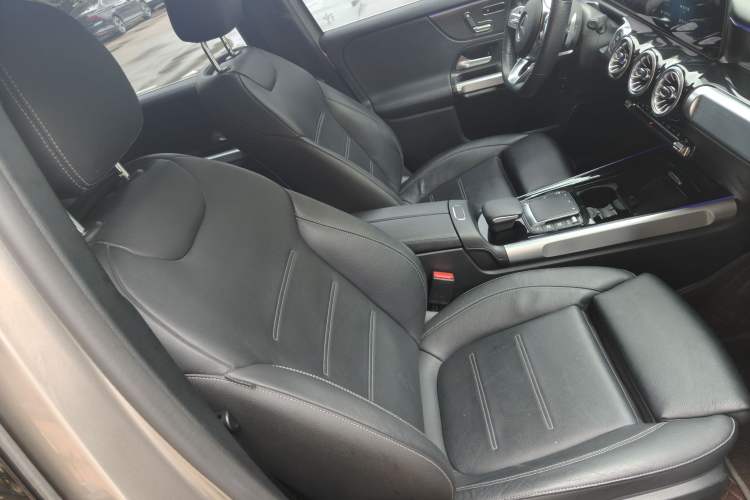 Used Mercedes-Benz EQB 2022 EQB 350 4MATIC First Edition Special Version
