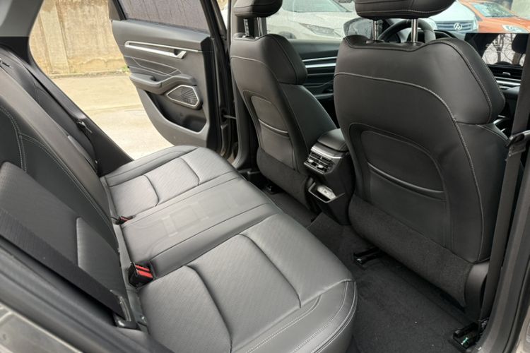 Used Geely Auto Emgrand 2022 4th Generation 1.5L CVT Luxury Model
