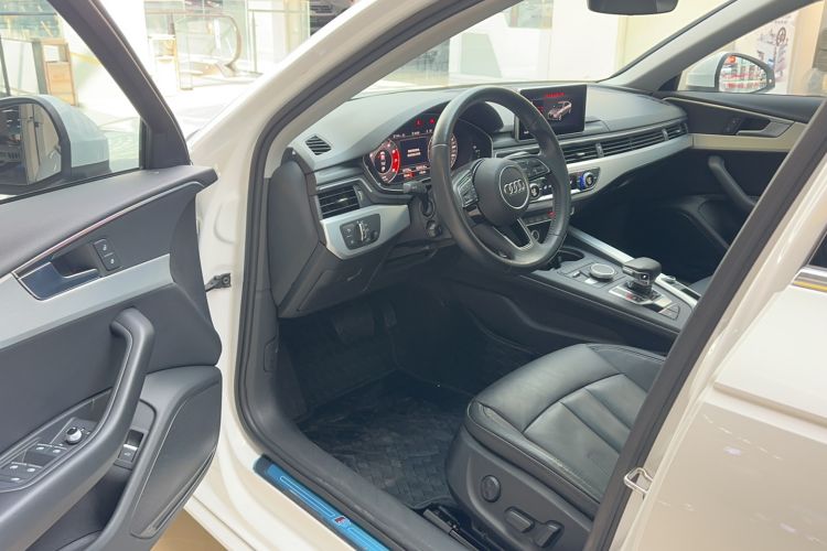Used Audi A4L 2019 40 TFSI Fashion Version China V
