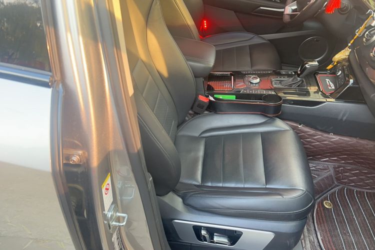 Used Wey VV7 2017 2.0T Flagship Model
