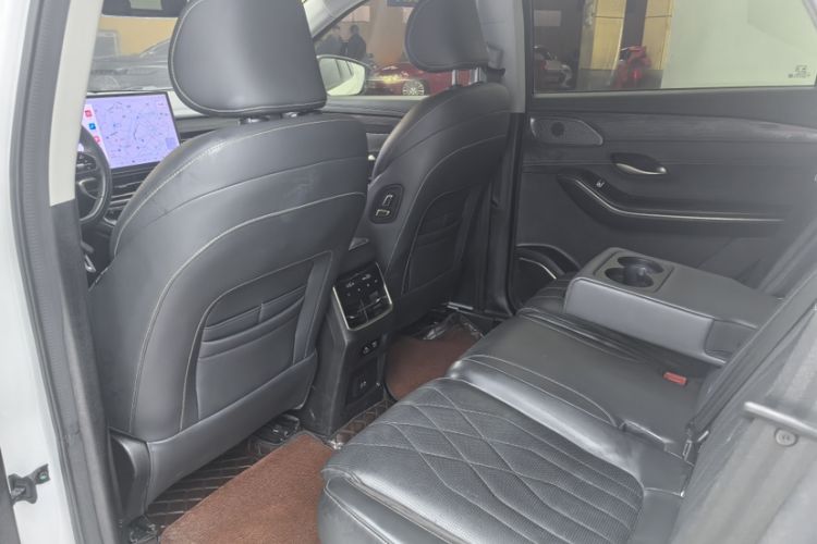 Used JETOUR X90 PRO 2024 2.0T DCT Flagship Edition 7 Seats
