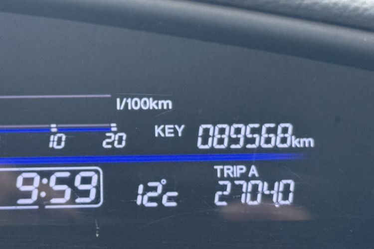 Used Honda Jade 2017 1.8L automatic Comfort version 5 seats
