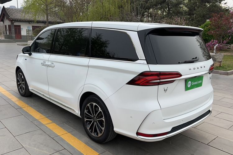 Used Roewe iMAX8 2021 400TGI Supreme Series Ultimate Edition
