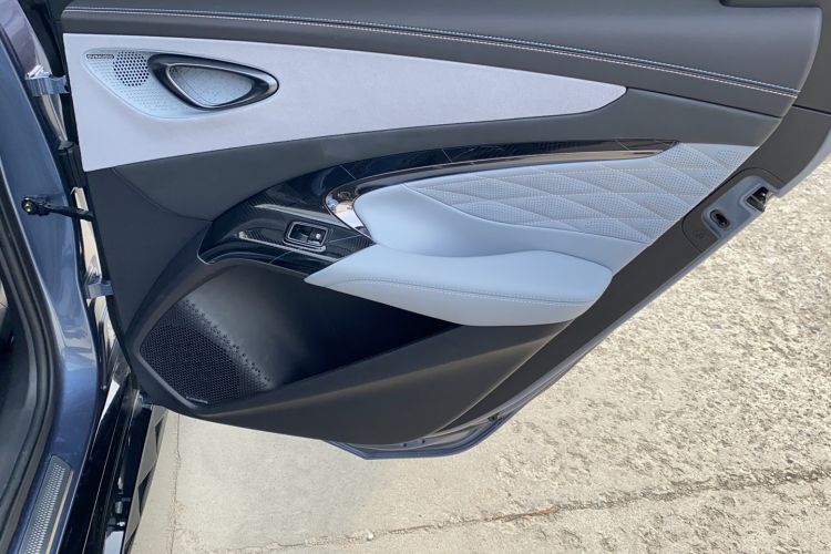 Used BYD Seal 2022 700 km Long-Range Rear-Wheel-Drive Version
