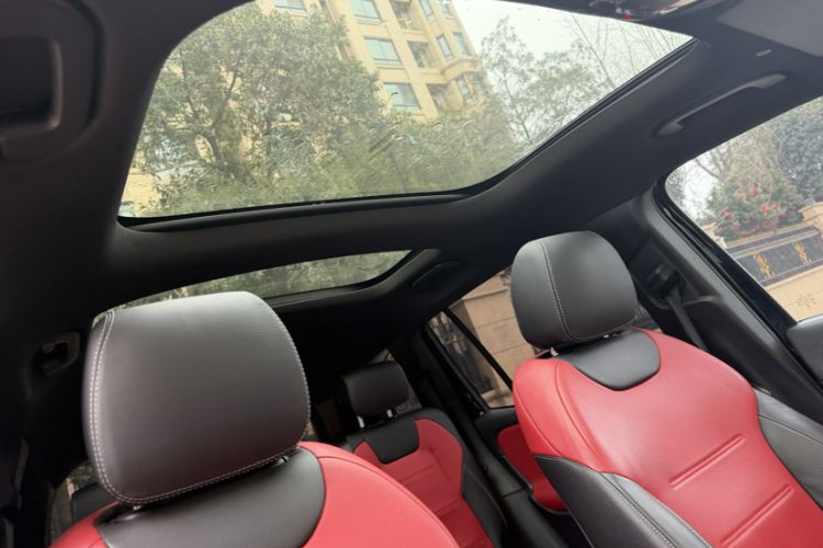 Used Mercedes-Benz GLB AMG 2023 AMG GLB 35 4MATIC Interior 7