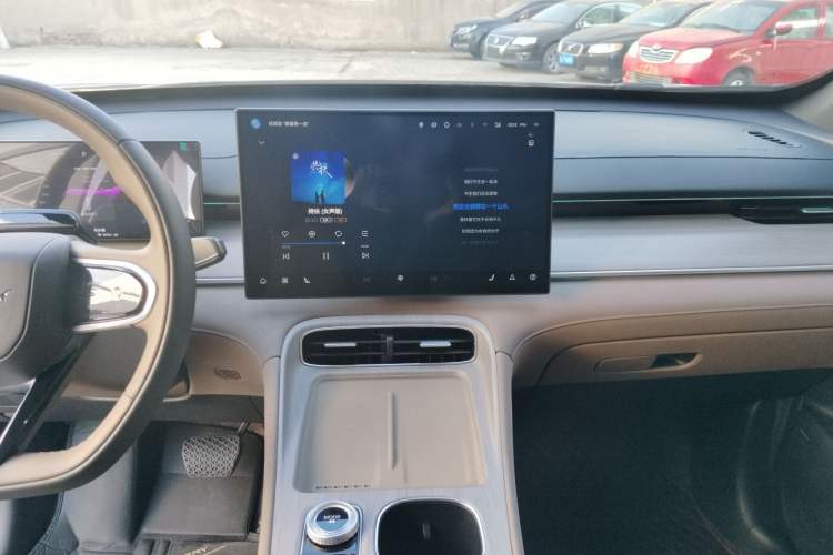 Used Chery Tiggo 8 PLUS C-DM 2025 1.5T 116 km Prestige Version 5 Seats