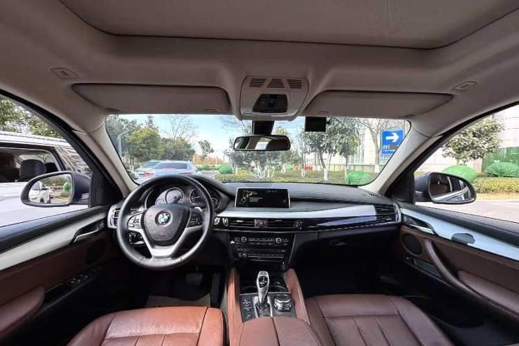 Used BMW X6 2015 xDrive35i Leading Model
