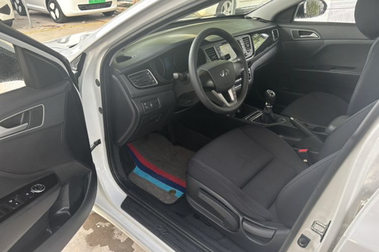 Used Hyundai Mistra 2014 1.8L Manual Comfort GL Model
