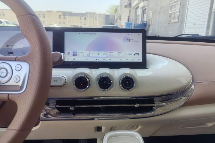 Used Wuling Bingo 2025 410 km Lingxi Deluxe Edition Audio And AC Panel