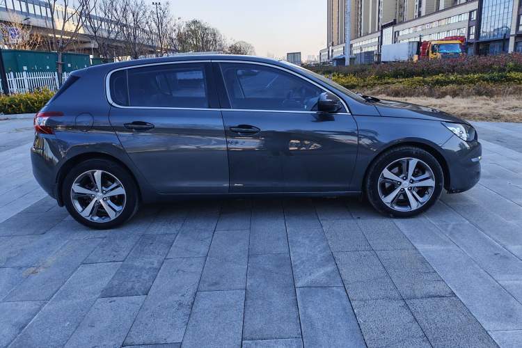 Used Peugeot 308S 2015 1.6T Automatic Jingchi Edition
