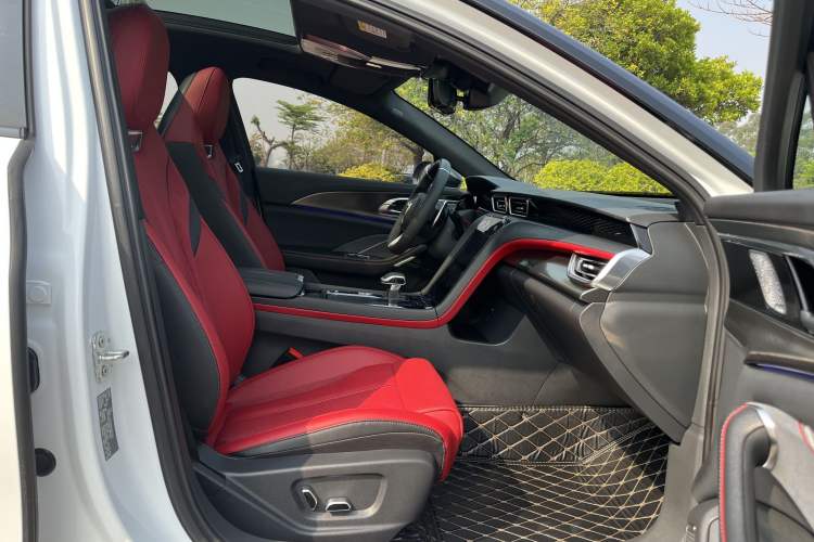 Used Hongqi H6 2024 2.0T ZhiShang Version