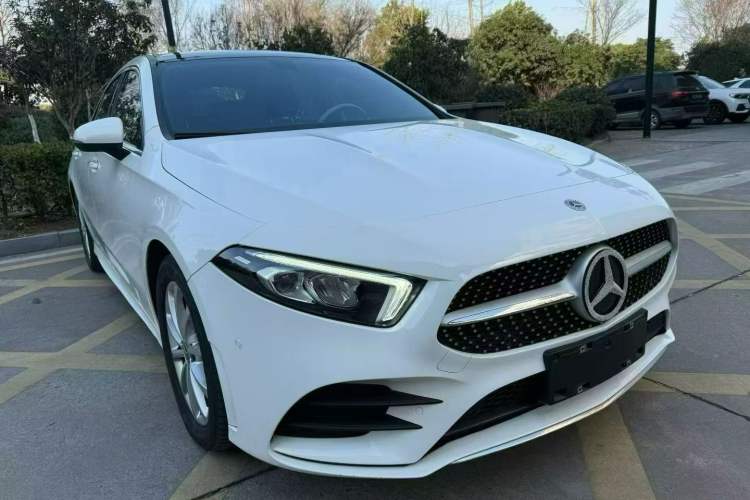 Used Mercedes-Benz A-Class 2021 A 200 L Sport Sedan Fashion Model Exterior 2