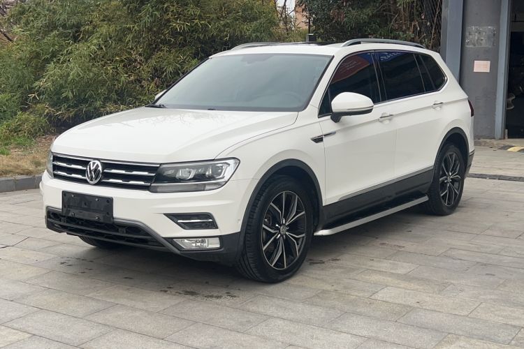 Used Volkswagen Tiguan L 2019 330TSI Automatic Two-Wheel Drive Smart Luxury Version China V Emission Standard