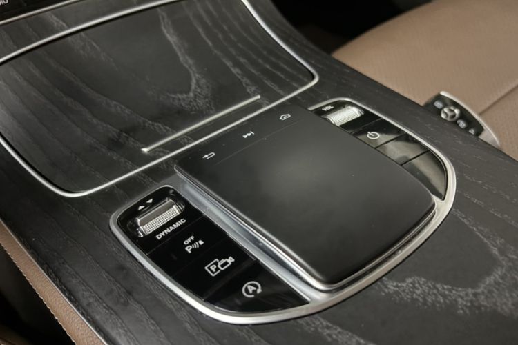 Used Mercedes-Benz E-Class 2020 E 300 L Sporty and Stylish Model