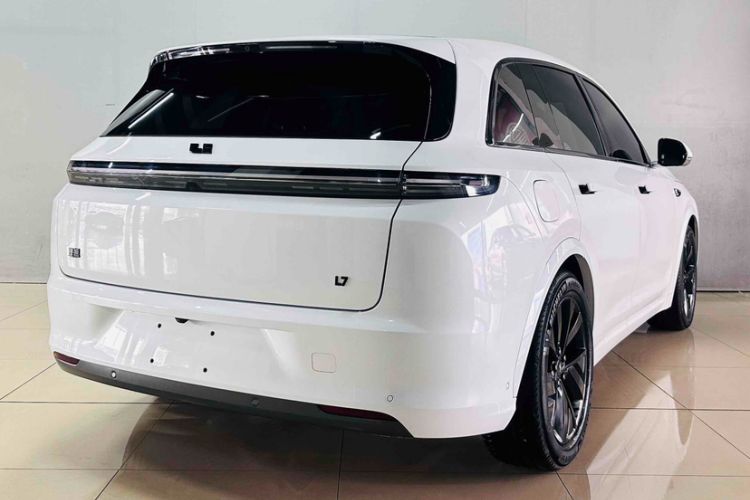 Used Li Auto L7 2023 Pro Model Exterior 6