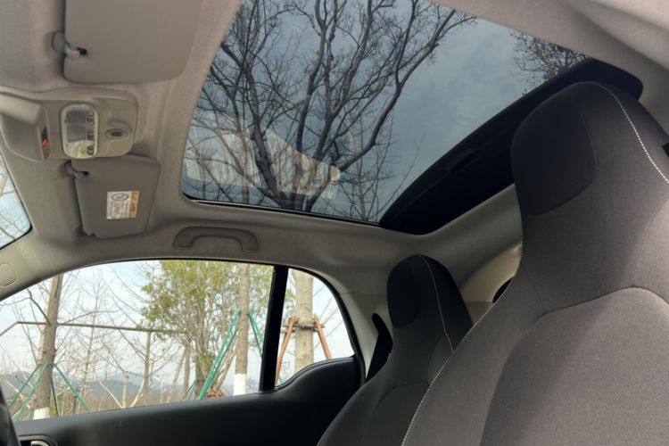 Used smart fortwo 2019 0.9T 66kW Hardtop Wind Power Edition China VI Interior 5