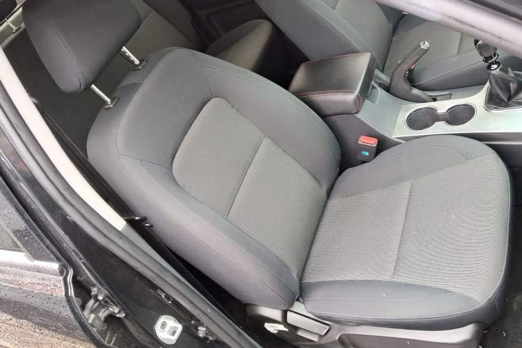 Used JAC T6 2020 2.0T Diesel 4x4 Elite Long Wheelbase China VI Standard HFC4DB2-2E
