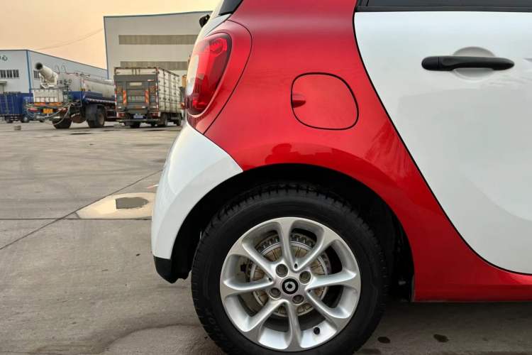 Used smart forfour 2016 1.0L 52 kW Dynamic Edition