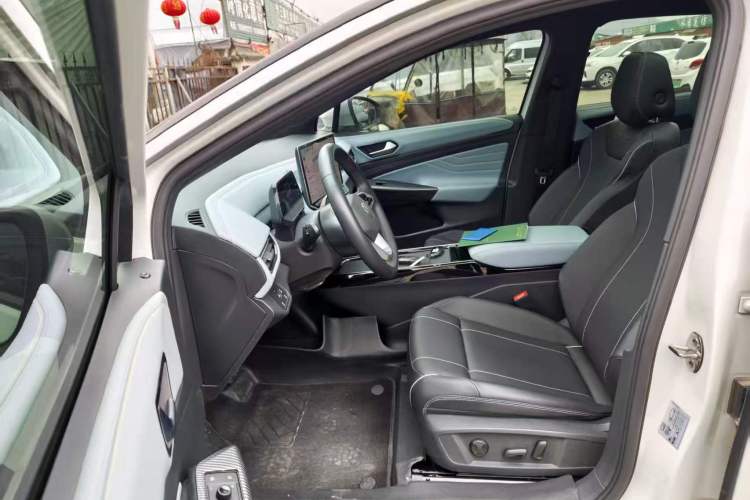 Used Volkswagen ID.4 X 2025 Smart Version Pure & Intelligent Enjoyment Edition
