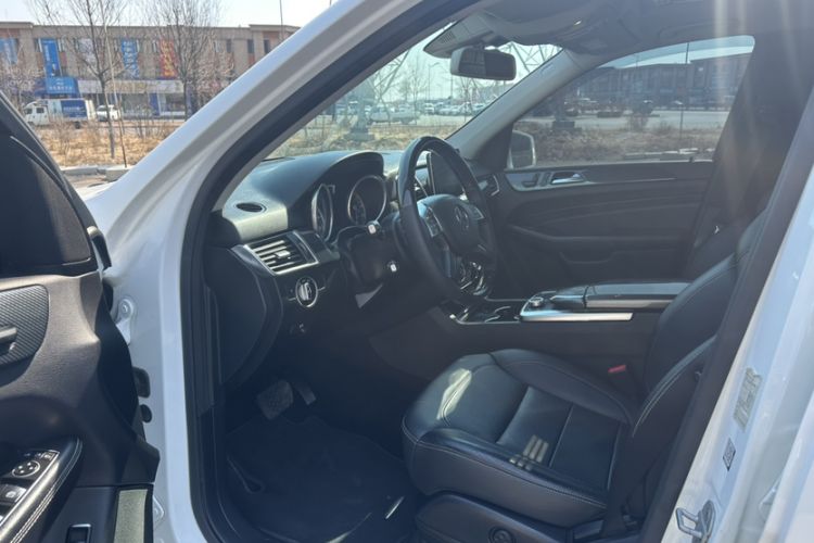 Used Mercedes-Benz M-Class 2015 ML 320 4MATIC