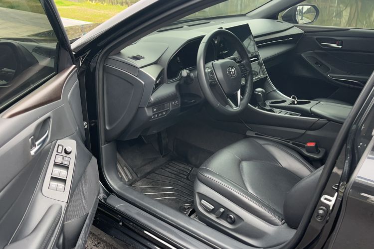 Used Toyota Avalon 2022 2.0L Luxury Edition