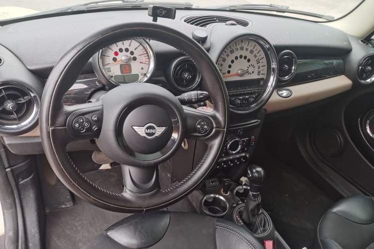 Used MINI MINI 2012 1.6L COOPER Baker Street