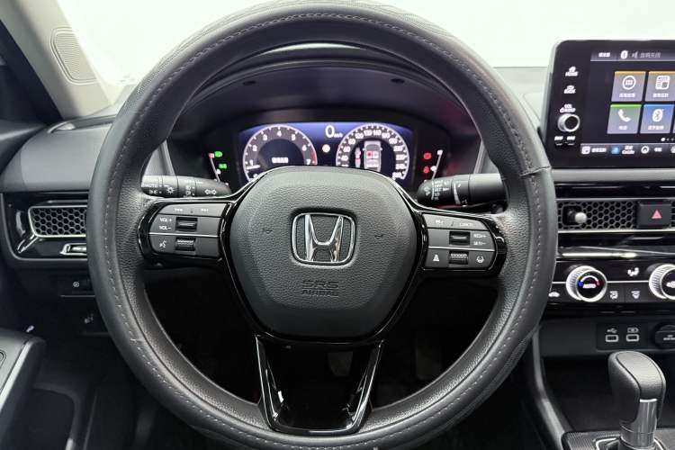 Used Honda Civic 2022 240TURBO CVT Dynamic Edition Interior 3
