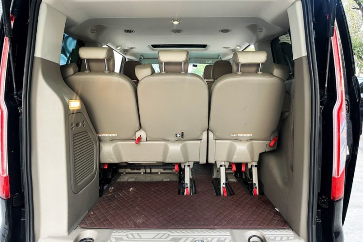 Used Ford Tourneo Custom 2017 2.0T Automatic Elite Version
