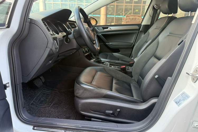 Used Volkswagen Golf 2019 280TSI DSG Comfort Version China VI Standard