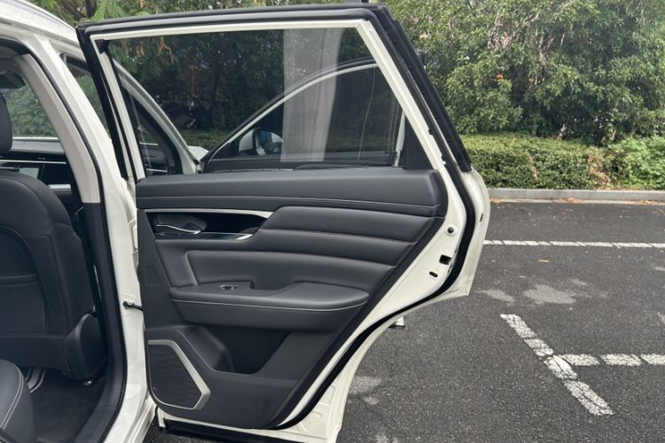 Used Venucia Star 2021 260T Automatic 48V Mild Hybrid Turbocharged Star Achieve Edition
