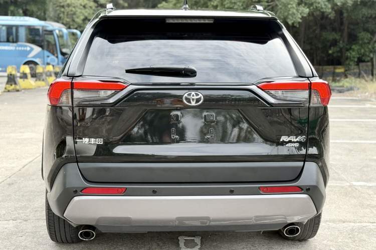 Used Toyota RAV4 2021 2.0L CVT 4x4 Trend Edition