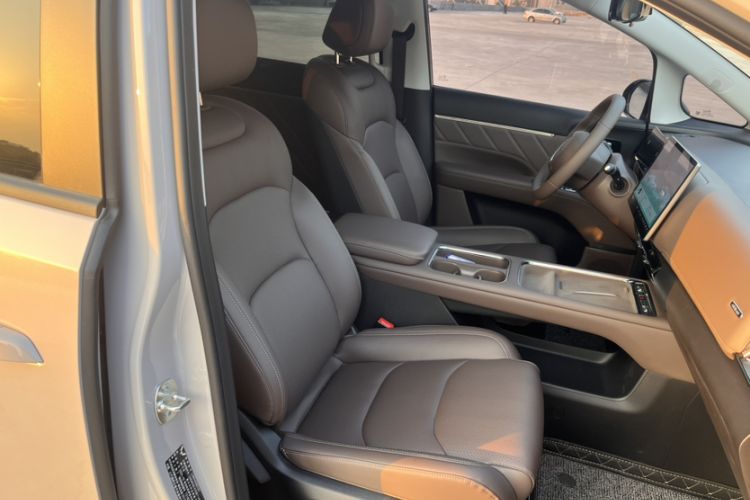 Used Wuling Wuling Starlight 730 2025 Model Pure Electric 500km Luxury Edition