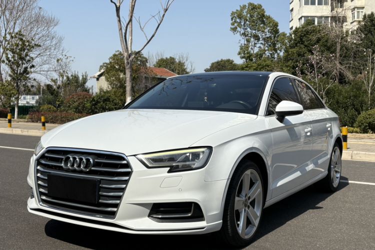 Used Audi A3 2019 Limousine 35 TFSI Style Edition China VI Emission Standard