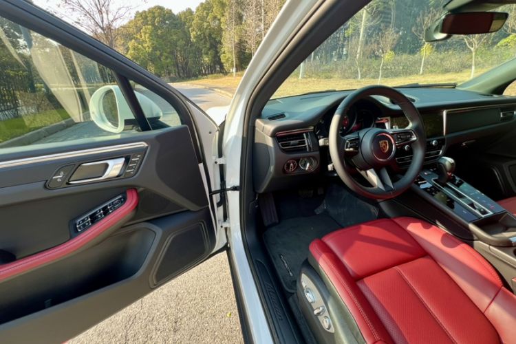 Used Porsche Macan 2024 Macan 2.0T