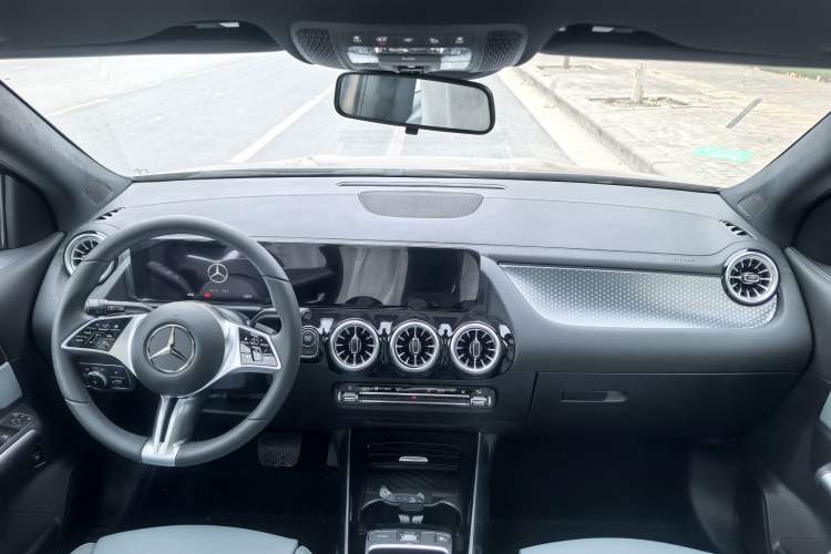 Used Mercedes-Benz EQA 2025 EQA 260
